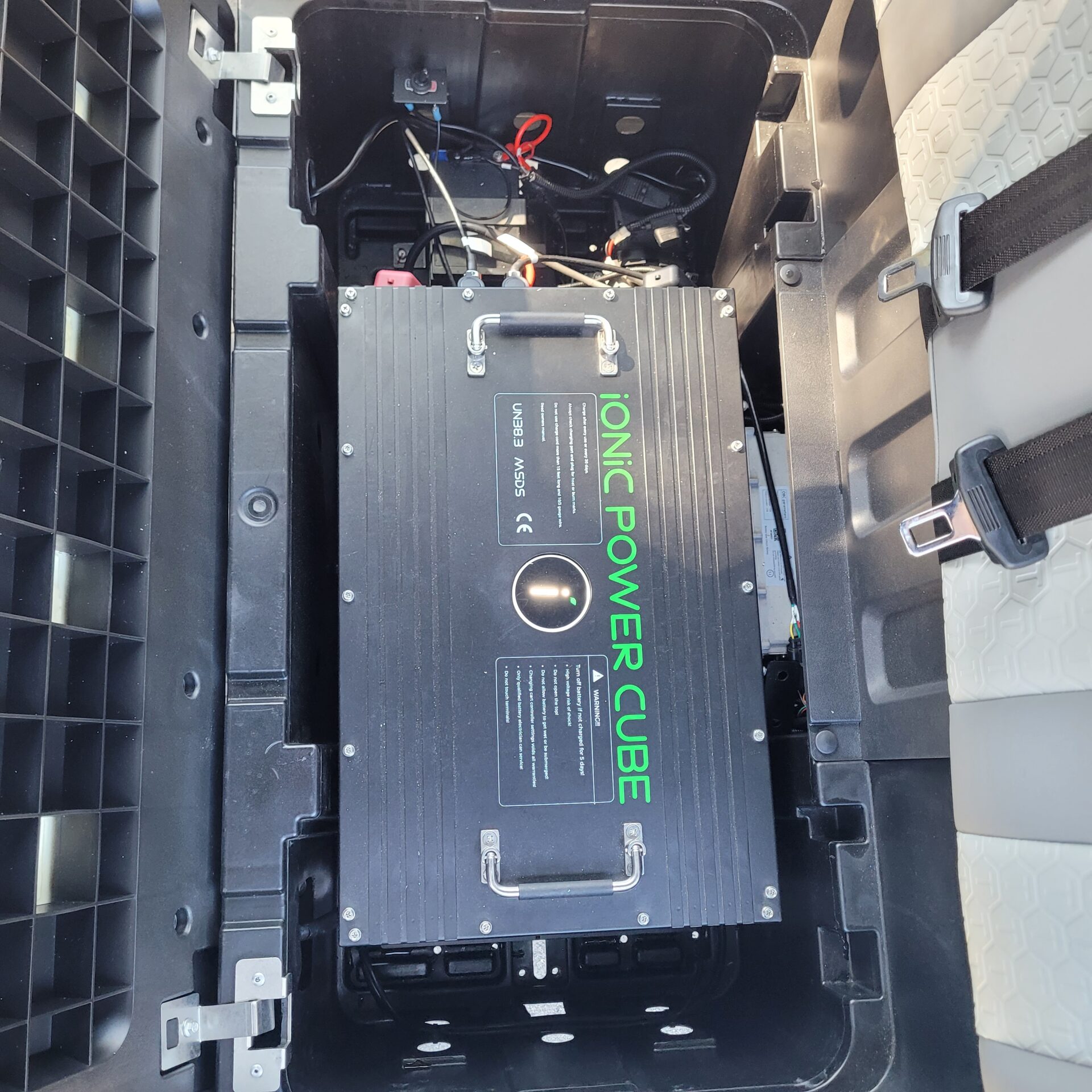 2026 Tronic EV 6P Lifted - Image 12