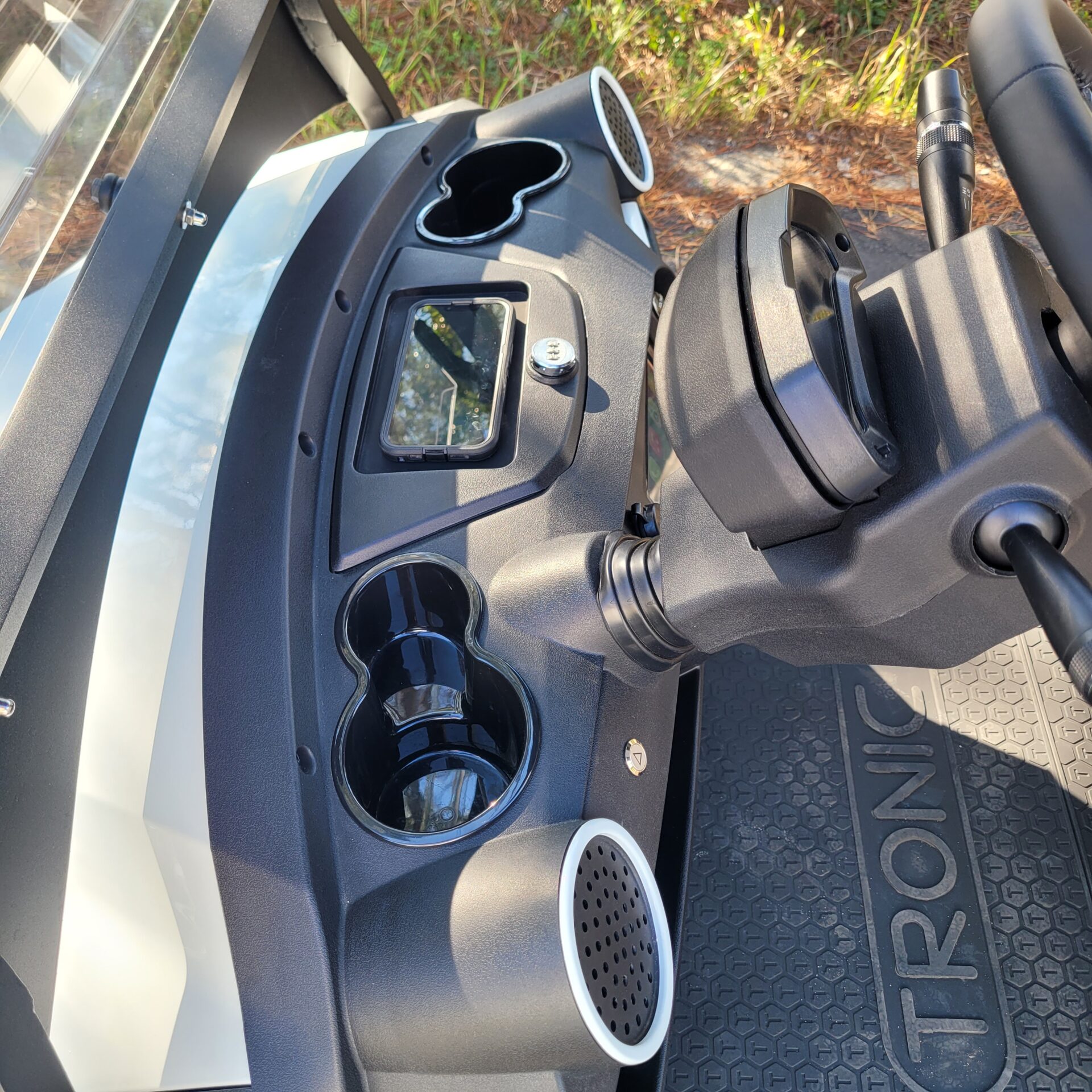 2026 Tronic EV 6P Lifted - Image 13