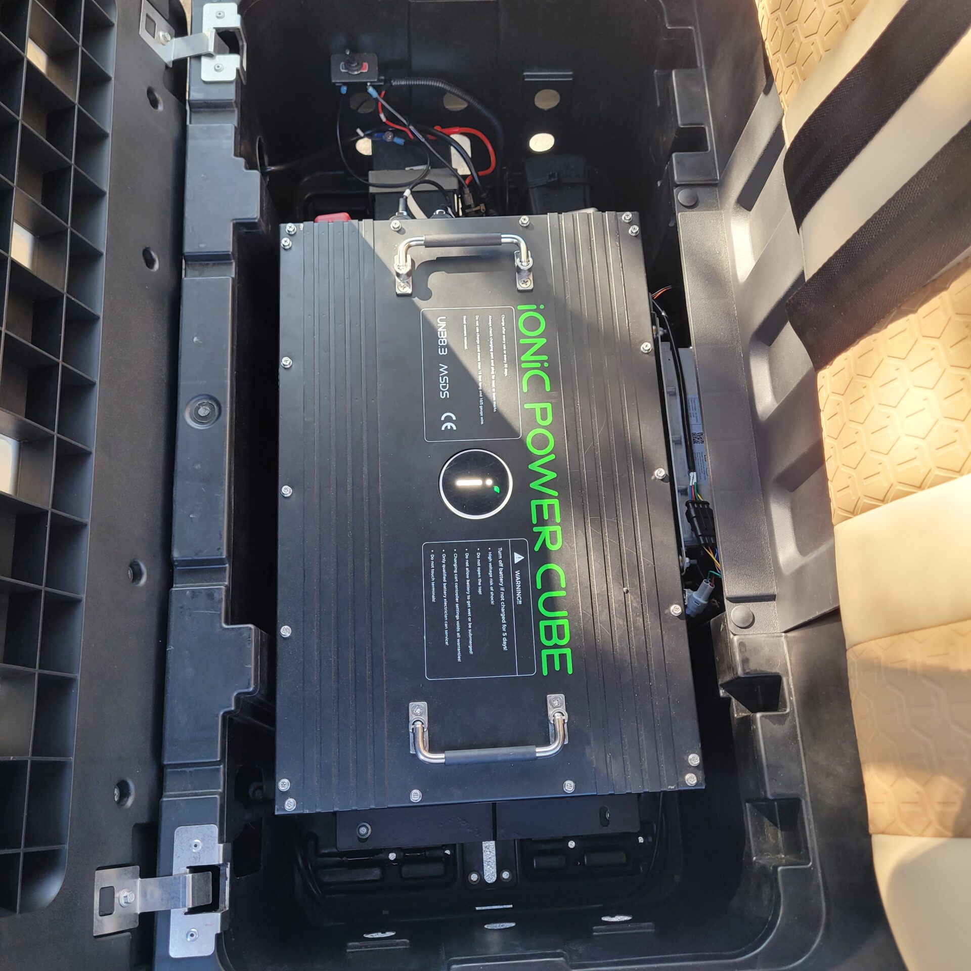 2026 Tronic EV 6P Lifted - Image 14
