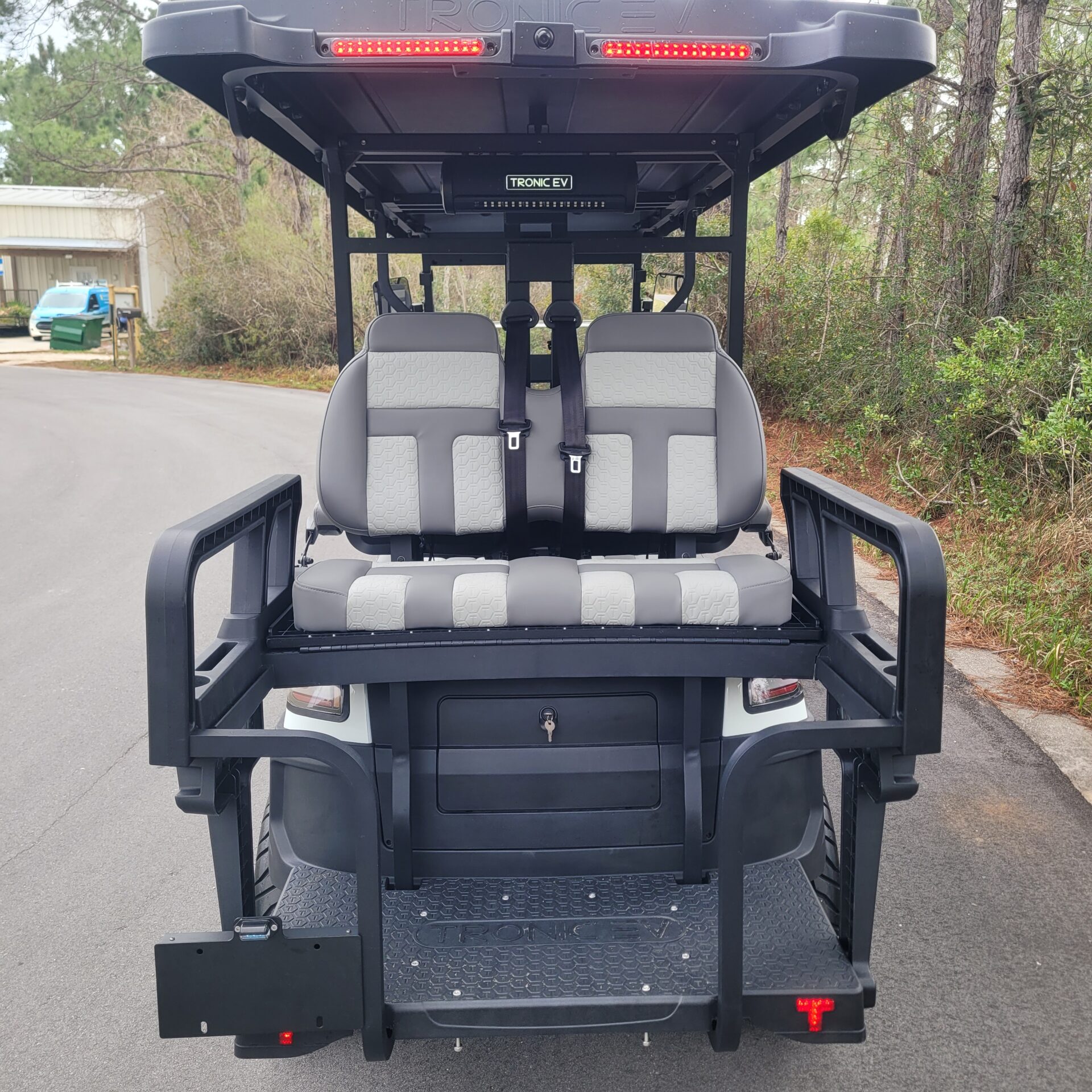 2026 Tronic EV 6P Lifted - Image 6